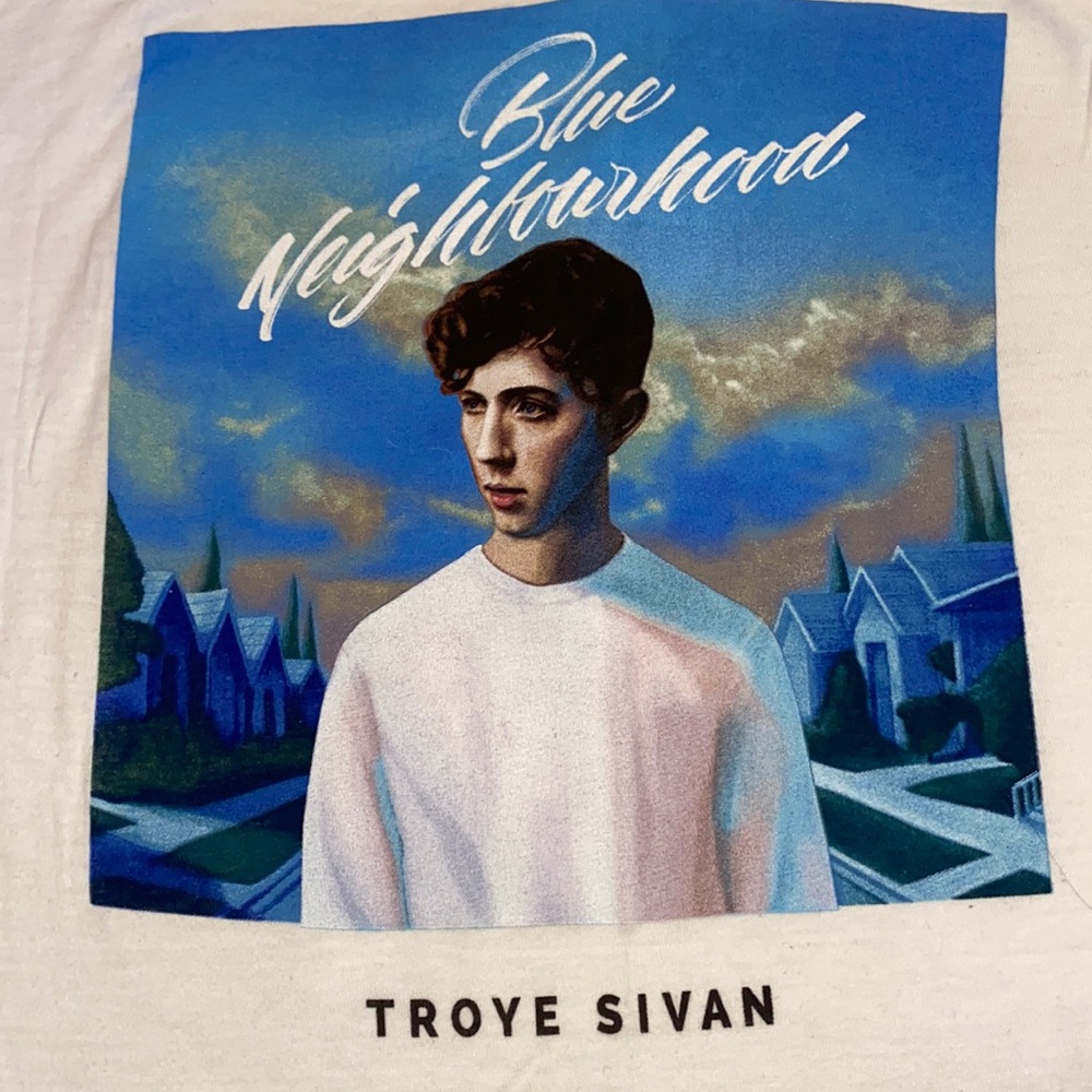 Trote Sivan Blue Neighborhood Merch shirt
